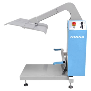 TONNA1100 прес для контейнерів E1100L для контейнерів на 1100 л, вигляд збоку